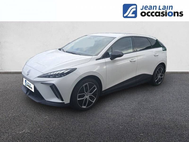 Blanc Utilisé 2023 MG MG4 EV Luxury Citadine | 23 890 € (Prix juste) - Image 1/4