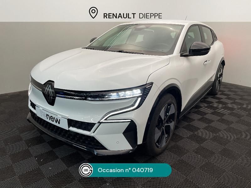 Blanc Occasion 2022 Renault Megane E-Tech Equilibre Berline | 21 990 € (Prix juste) - Image 1/4