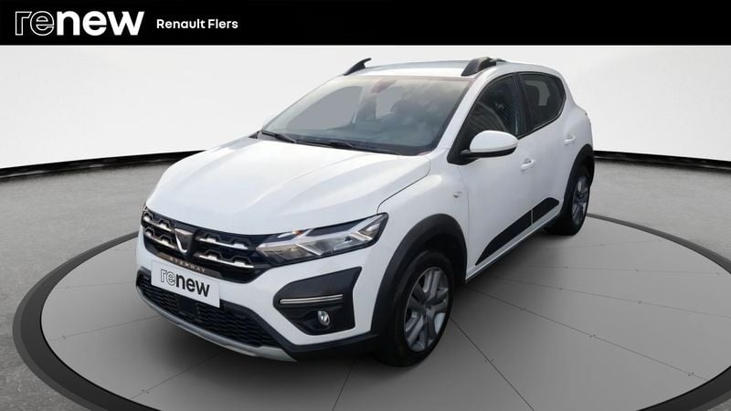 Blanc Utilisé 2022 Dacia Sandero Comfort Citadine | 14 980 € (Prix assez cher) - Image 1/4