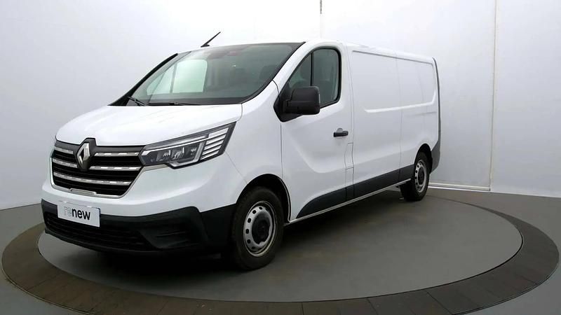 Blanc Utilisé 2023 Renault Trafic Van | 25 990 € (Prix juste) - Image 1/4