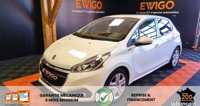Utilisé 2018 Peugeot 208 Signature Sky Citadine | 5 990 € (Bon prix) - Image 1/4