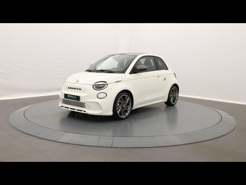 Blanc antidote Nouvelle 2025 Abarth 500e Turismo Citadine | 31 990 € (Prix juste) - Image 1/4
