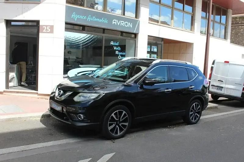 Noir Utilisé 2016 Nissan X-Trail N-Connecta SUV | 11 990 € (Prix juste) - Image 1/4