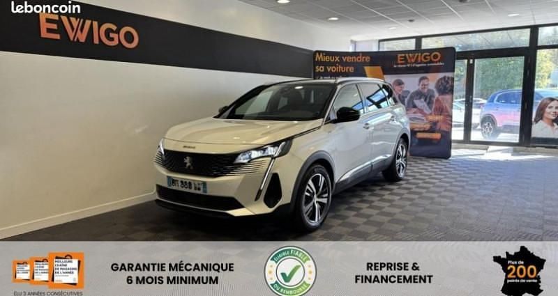 Blanc Utilisé 2022 Peugeot 5008 GT Monospace | 29 990 € - Image 1/1