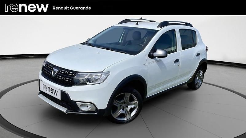 Blanc Utilisé 2020 Dacia Sandero Essentiel Citadine | 10 990 € (Prix juste) - Image 1/4