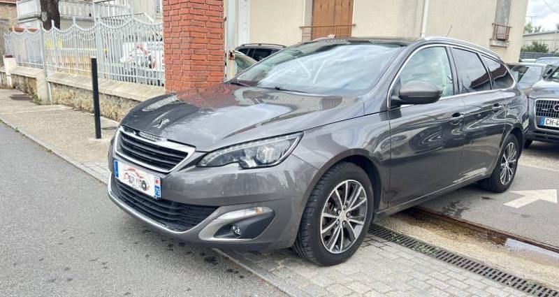 Utilisé 2017 Peugeot 308 Business-Line Berline | 6 500 € (Bon prix) - Image 1/4