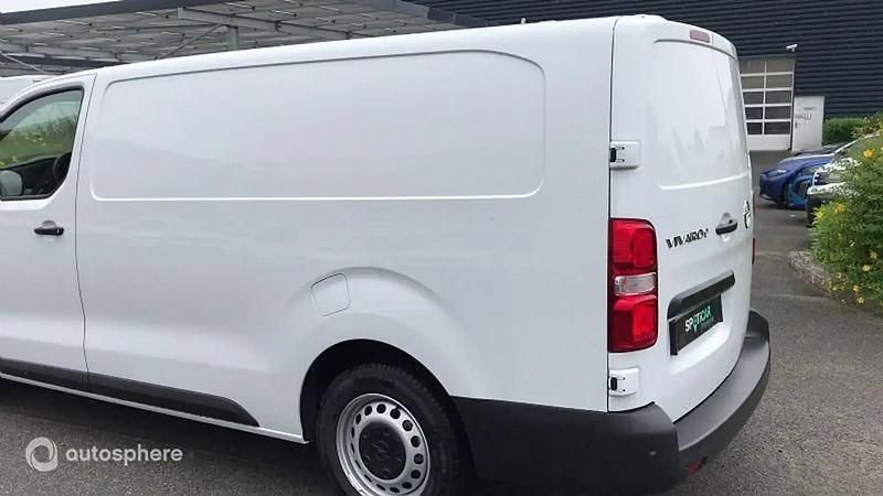 Blanc Utilisé 2023 Opel Vivaro-e Combi Van | 23 499 € (Bon prix) - Image 1/4