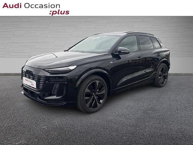 Noir mythique métallisé Utilisé 2025 Audi Q6 e-tron Performance SUV | 86 490 € (Prix cher) - Image 1/4