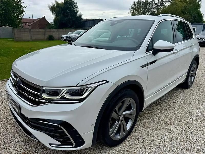 Blanc Utilisé 2024 VW Tiguan R-line SUV | 36 990 € (Prix juste) - Image 1/4