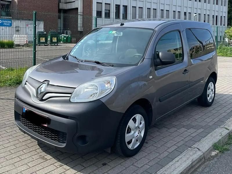Gris Utilisé 2015 Renault Kangoo Monospace | 6 000 € - Image 1/4