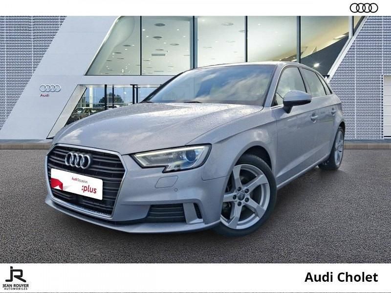Gris Utilisé 2020 Audi A3 Sportback Design Berline | 23 990 € (Prix juste) - Image 1/4