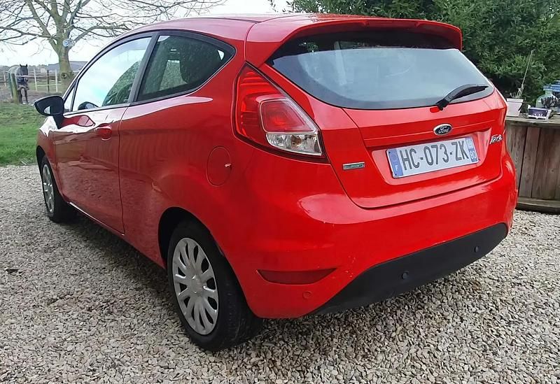 Occasion Ford Fiesta S 101 ch (74 kW) 2015 Rouge Berline