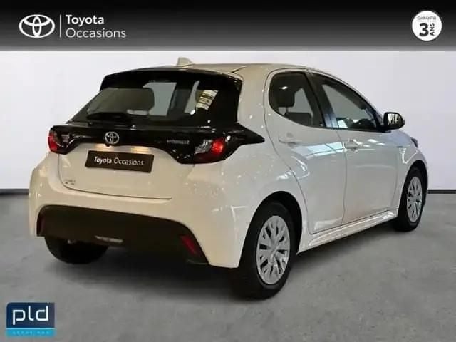 Occasion Toyota Yaris Hybrid Business Edition 116 ch (85 kW) 2022 Blanc Berline