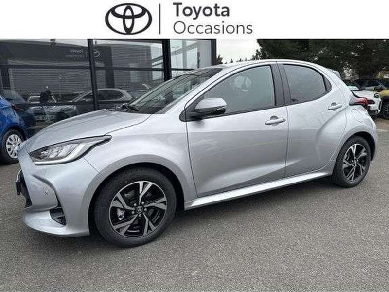 Utilisé 2025 Toyota Yaris Hybrid Design Berline | 23 890 € (Prix assez cher) - Image 1/1