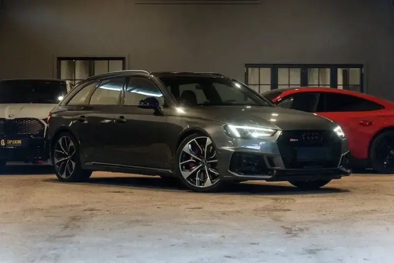 Gris Utilisé 2018 Audi RS4 Sport Break | 48 600 € - Image 1/1