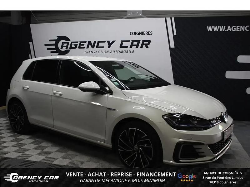 Blanc Utilisé 2020 VW Golf VII GTE Berline | 19 999 € (Prix juste) - Image 1/4