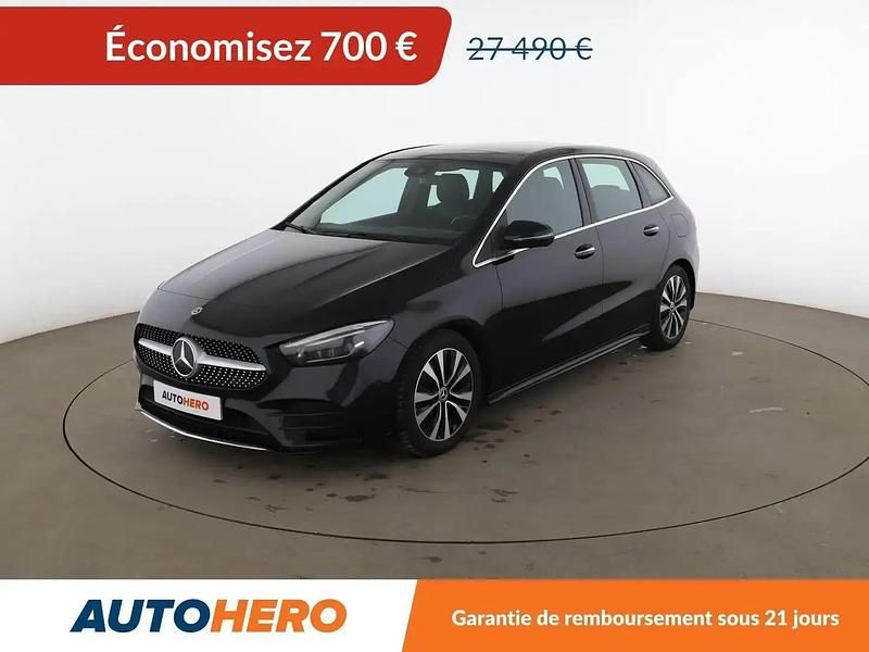 Noir Occasion 2021 Mercedes B220 AMG line Monospace | 26 790 € (Prix assez cher) - Image 1/2
