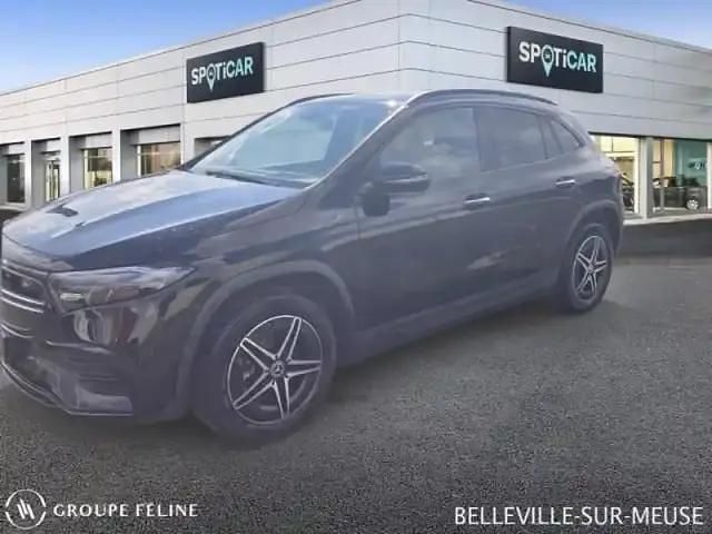 Noir Occasion 2023 Mercedes EQA250+ AMG line SUV | 34 990 € (Prix juste) - Image 1/4