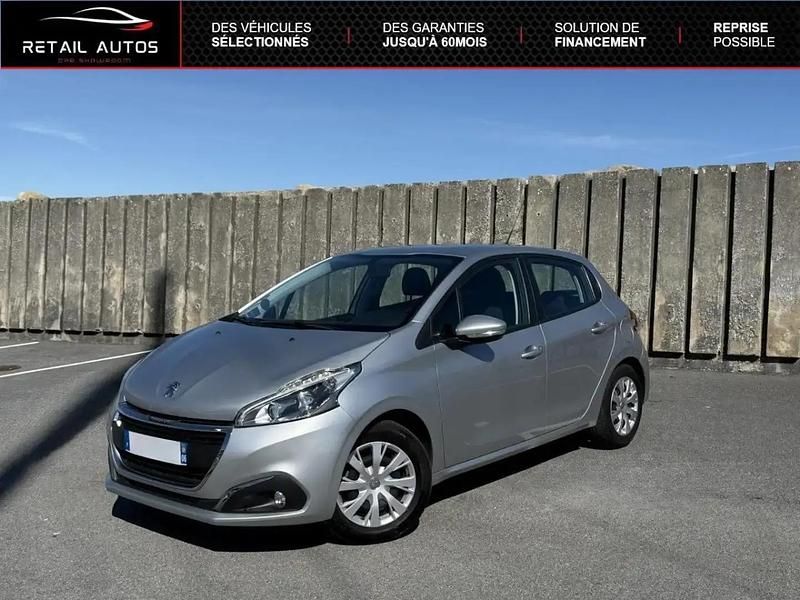 Gris Utilisé 2018 Peugeot 208 Business-Line Citadine | 8 490 € (Prix juste) - Image 1/4