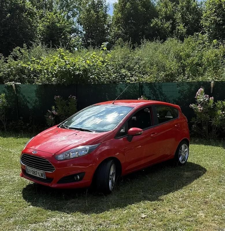Utilisé 2015 Ford Fiesta Citadine | 5 000 € (Prix juste) - Image 1/4