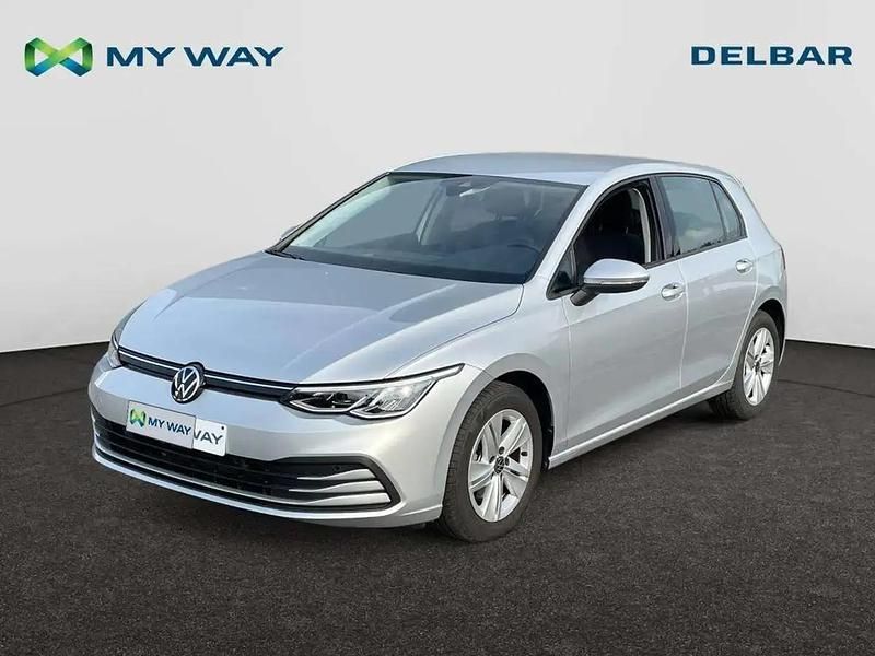 Argent Occasion 2023 VW Golf VIII Life Berline | 25 240 € (Bon prix) - Image 1/4