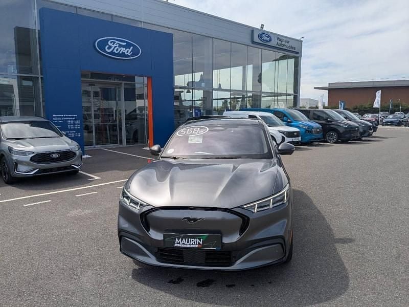 Gris Utilisé 2021 Ford Mustang Mach-E Extended Range SUV | 39 840 € (Prix juste) - Image 1/4
