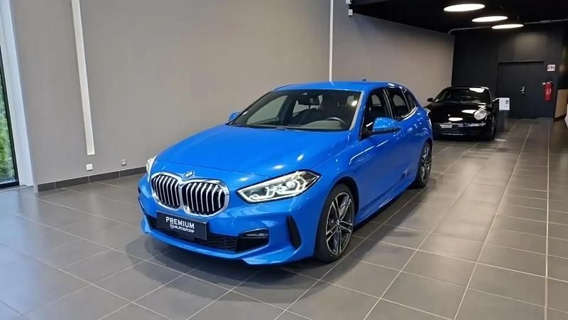 Bleu Utilisé 2021 BMW 118 M Sport Citadine | 25 990 € (Prix juste) - Image 1/4