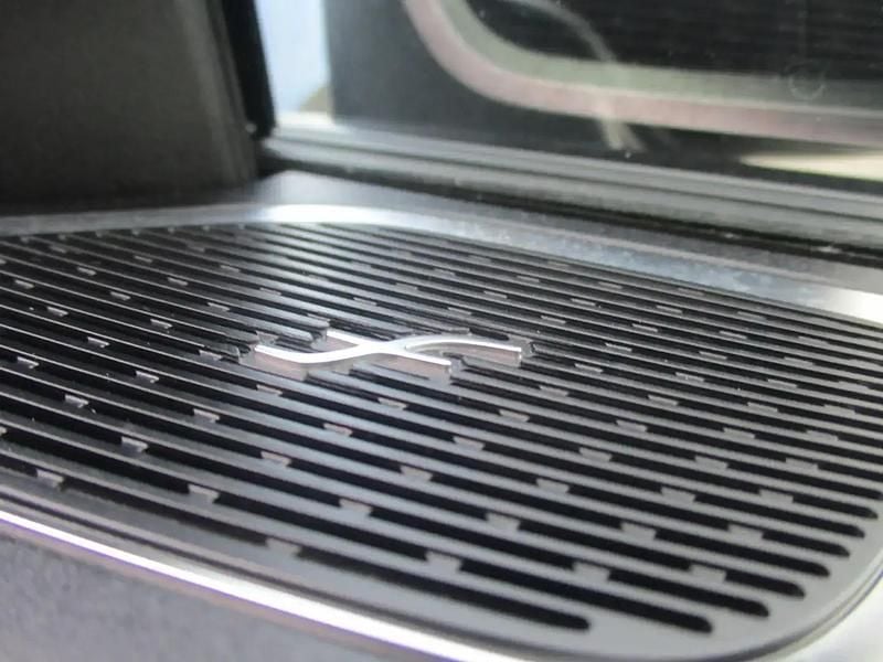 Occasion 2023 Mercedes E300 AMG line SUV | 68 900 € - Image 1/4