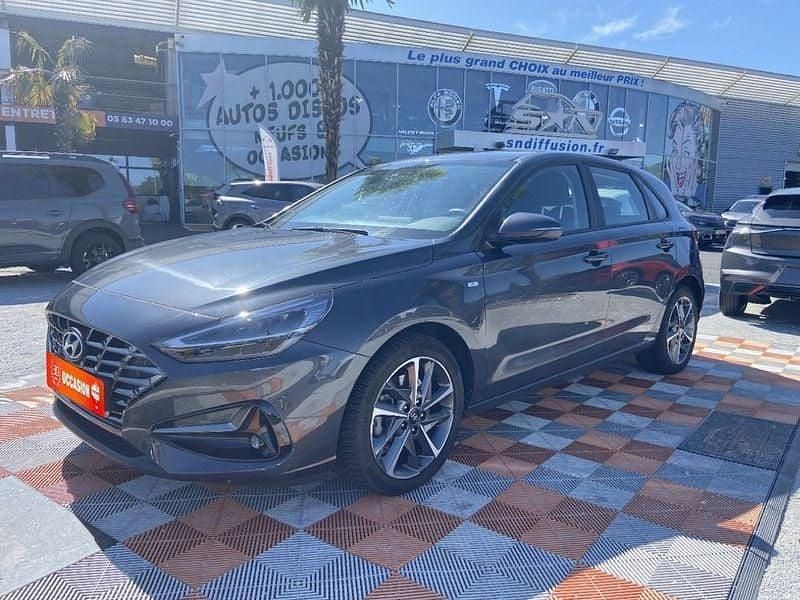 Gris Utilisé 2024 Hyundai i30 | 20 980 € (Prix assez cher) - Image 1/4