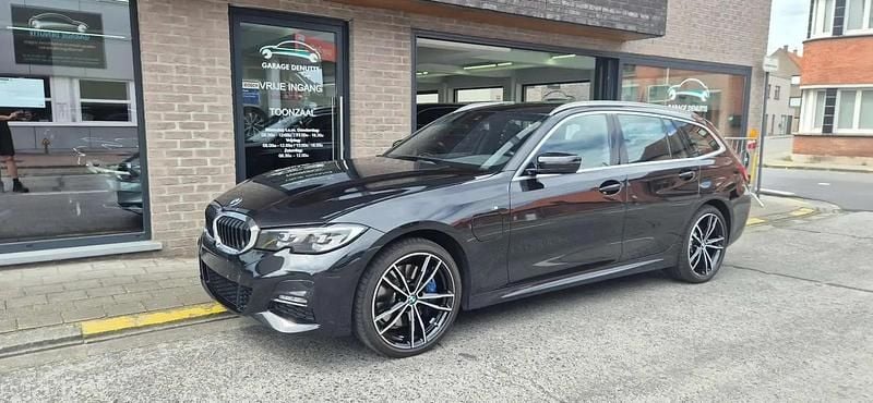 Noir Occasion 2020 BMW 330e M Sport Break | 31 500 € (Bon prix) - Image 1/4