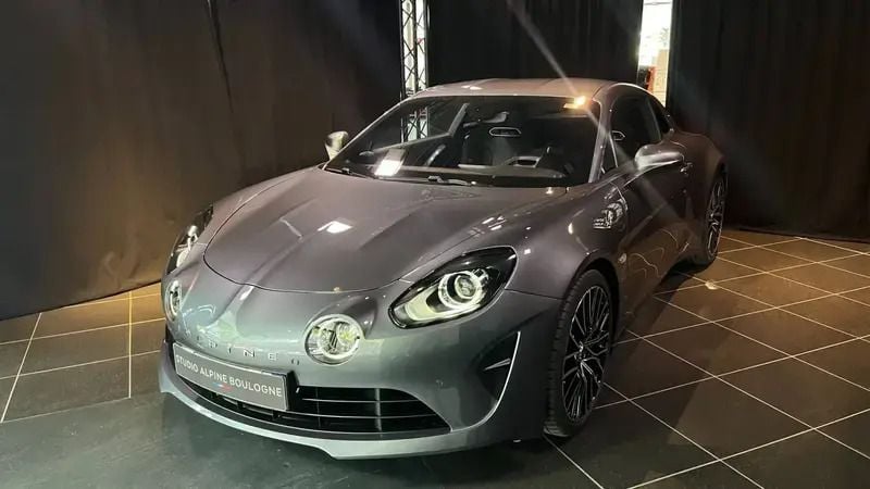 Gris Nouvelle 2025 Alpine A110 Coupé | 77 454 € - Image 1/4