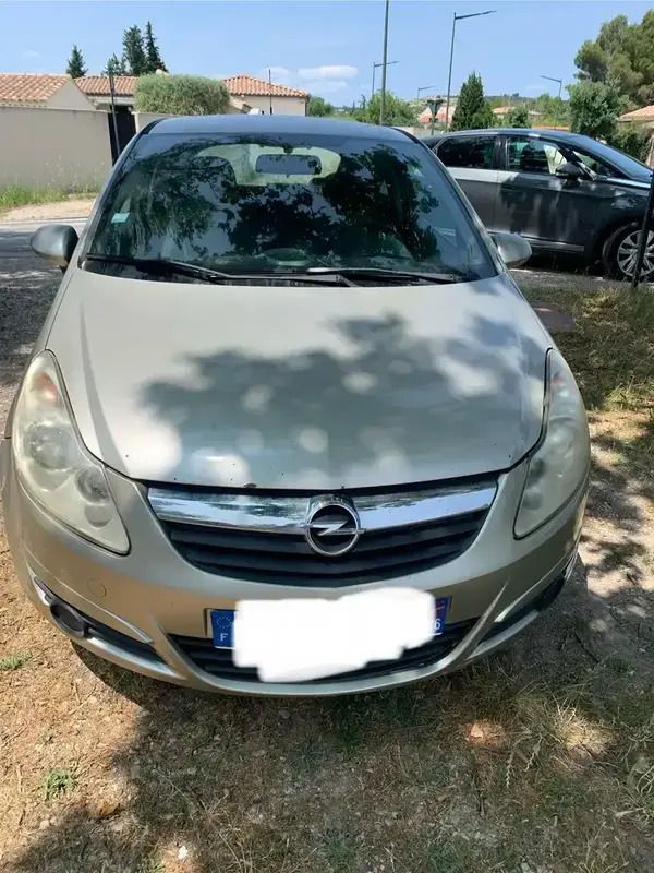 Utilisé 2008 Opel Corsa Cosmo Berline | 1 800 € (Prix cher) - Image 1/4