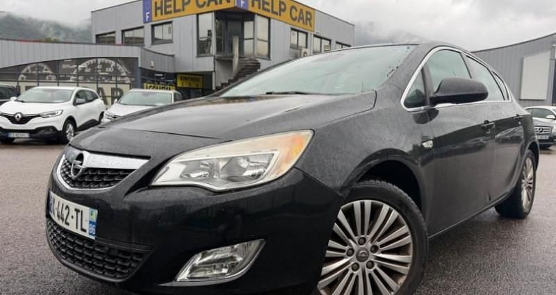 Utilisé 2011 Opel Astra Berline | 8 990 € (Prix cher) - Image 1/3