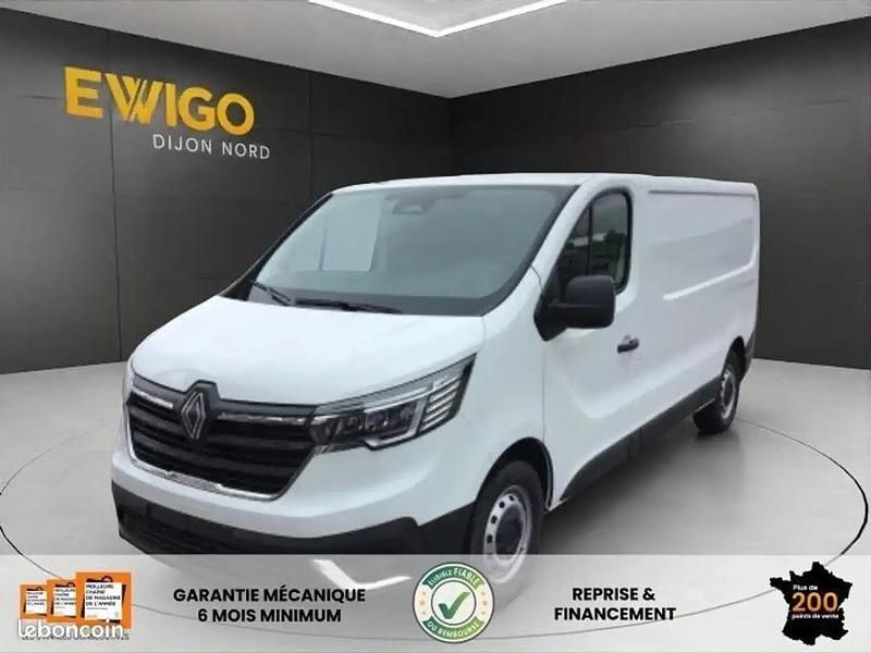 Blanc Nouvelle 2025 Renault Trafic Monospace | 34 490 € (Prix juste) - Image 1/4
