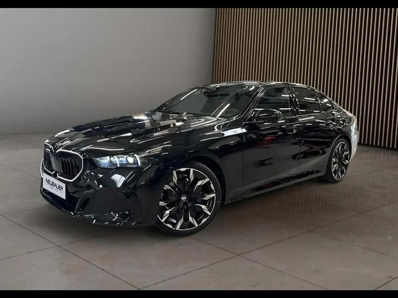 Noir Utilisé 2025 BMW 520 M Sport Berline | 82 100 € - Image 1/4
