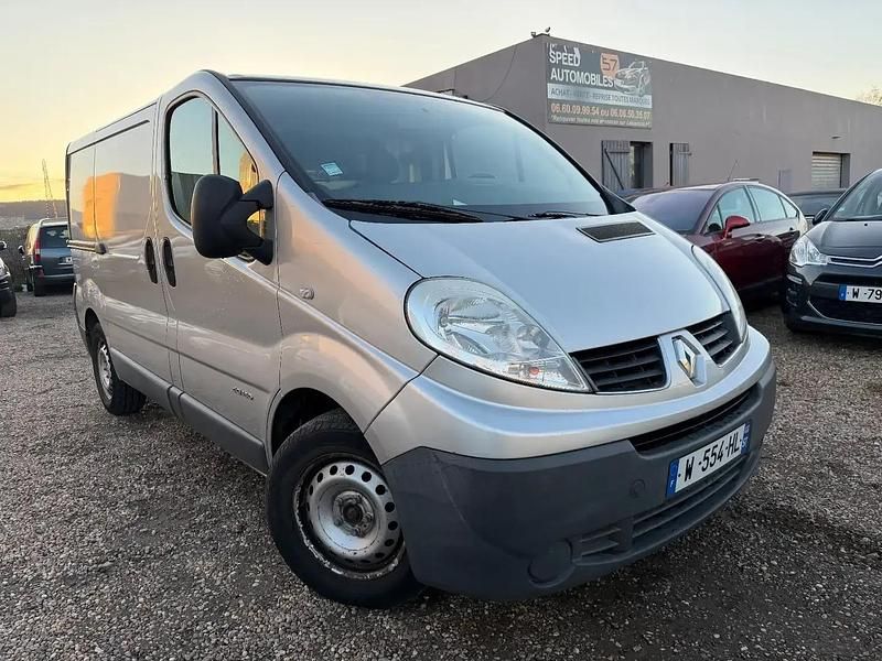 Gris Occasion 2009 Renault Trafic Van | 3 999 € (Super prix) - Image 1/4