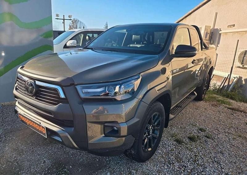 Occasion Toyota HiLux 205 ch (150 kW) 2022 Gris Pick-up