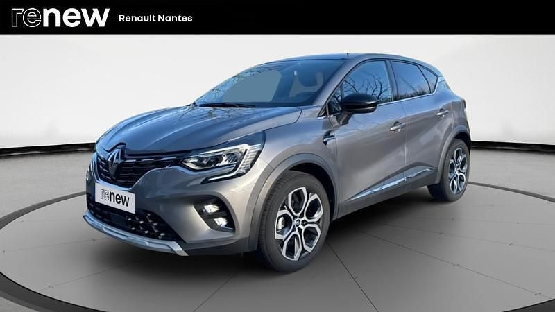 Gris Utilisé 2022 Renault Captur Techno SUV | 18 790 € (Prix juste) - Image 1/4