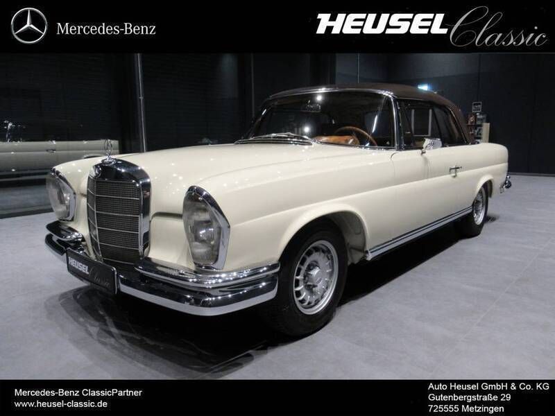 Beige Utilisé 1967 Mercedes 250 SE Cabriolet | 139 000 € - Image 1/4