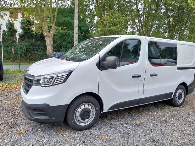 Blanc Nouvelle 2024 Renault Trafic Van | 33 790 € (Prix cher) - Image 1/4