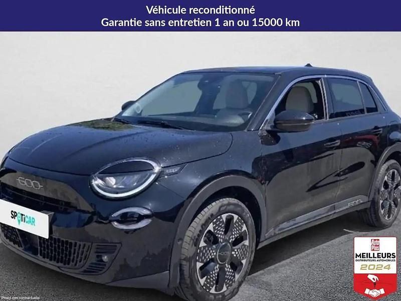 Noir Utilisé 2024 Fiat 600 La Prima Berline | 24 950 € - Image 1/4
