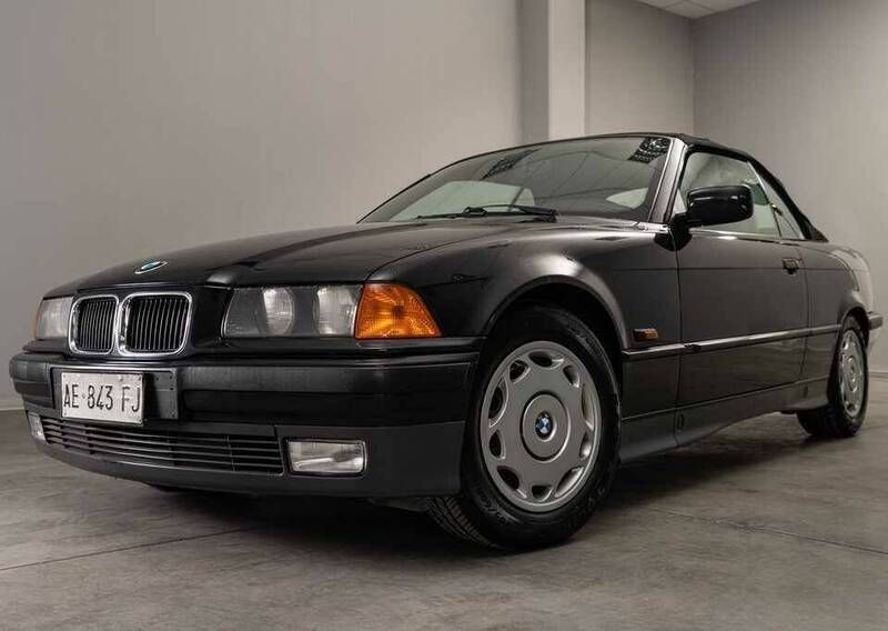 Noir Utilisé 1995 BMW 318 Cabriolet Cabriolet | 7 900 € - Image 1/4