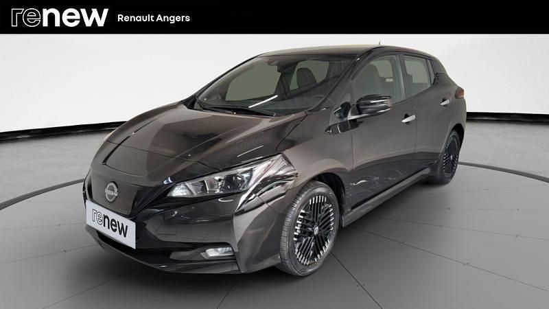 Noir Utilisé 2022 Nissan Leaf Tekna Citadine | 18 490 € (Prix juste) - Image 1/4