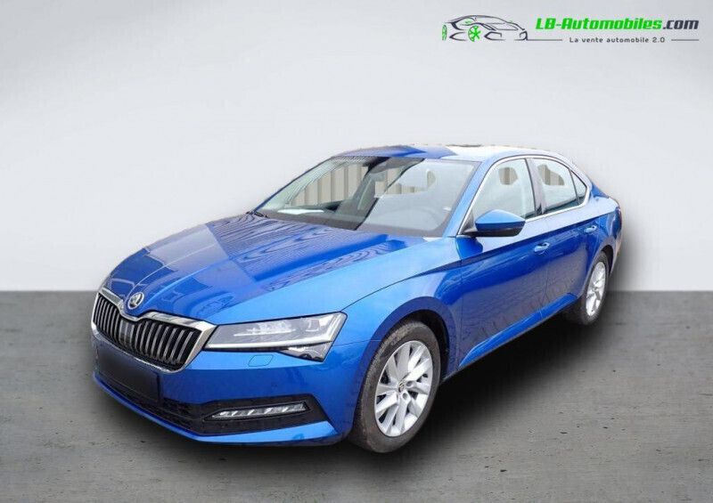 Utilisé 2021 Skoda Superb Berline | 28 400 € (Prix juste) - Image 1/4