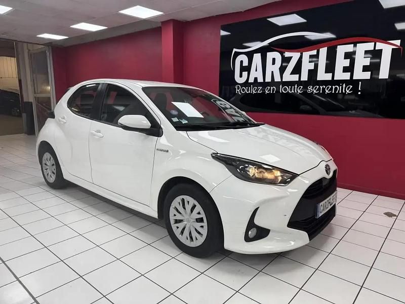 Blanc Utilisé 2021 Toyota Yaris Business Edition Berline | 13 990 € - Image 1/4