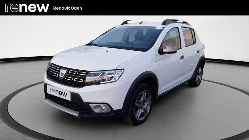 Blanc Utilisé 2017 Dacia Sandero Stepway Citadine | 10 490 € (Prix juste) - Image 1/4
