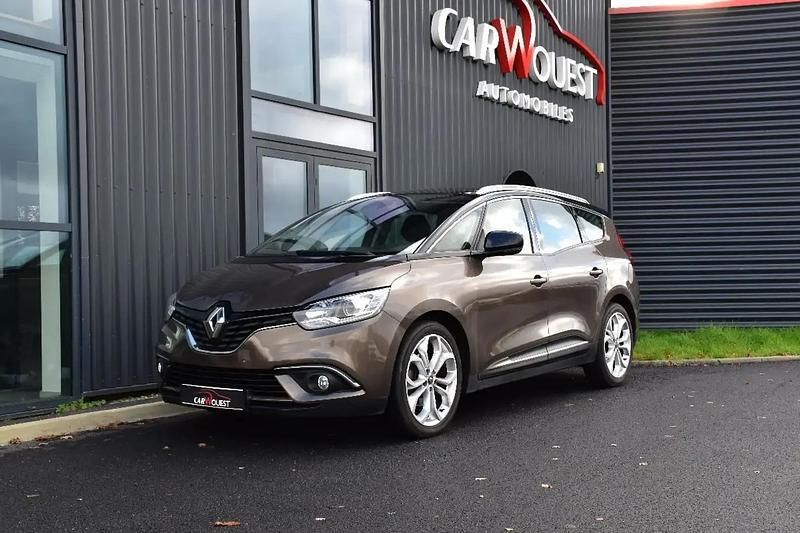 Beige Occasion 2017 Renault Grand Scénic IV Business Monospace | 11 990 € (Prix juste) - Image 1/4