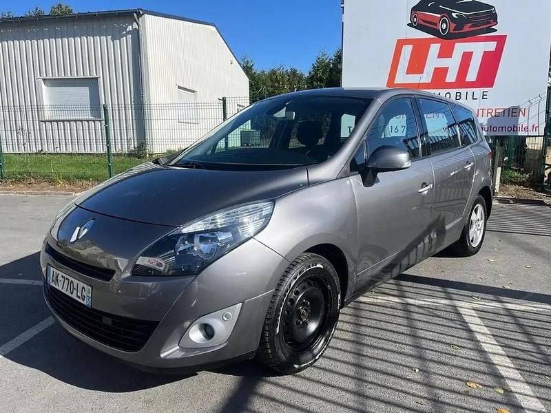 Gris Utilisé 2010 Renault Scénic III Dynamique Monospace | 3 990 € (Prix juste) - Image 1/4