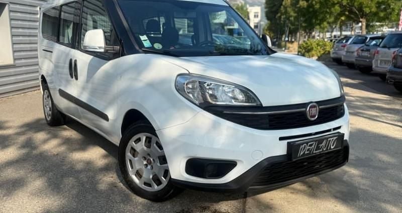 Utilisé 2016 Fiat Doblò Monospace | 10 990 € (Prix assez cher) - Image 1/4