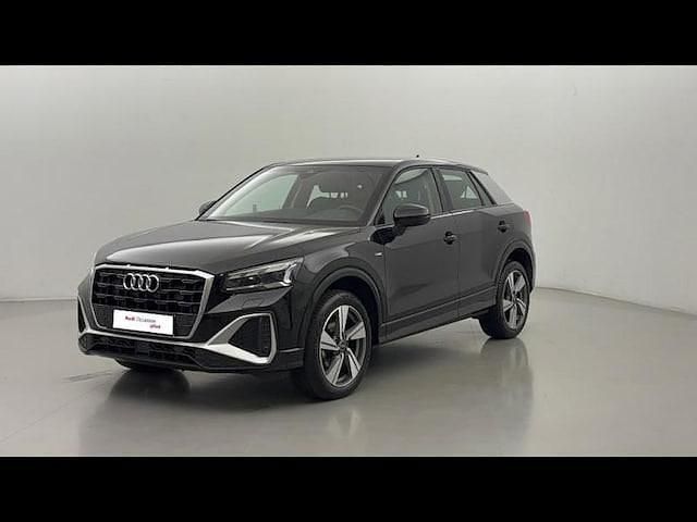 Noir mythe métallisé Utilisé 2022 Audi Q2 S-Line SUV | 26 999 € (Prix juste) - Image 1/4